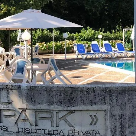 Mondial Park Hotell 4*