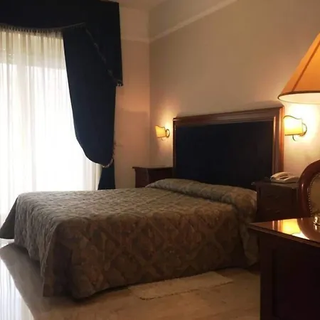 Mondial Hotel