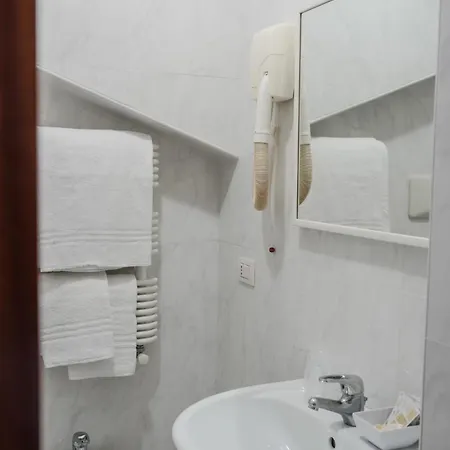 Hotel Mondial Fiuggi 4*