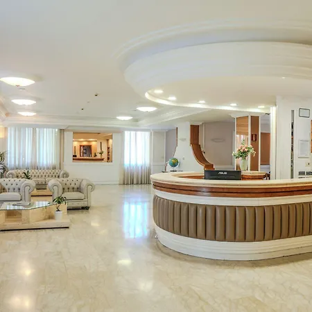 Mondial Hotel