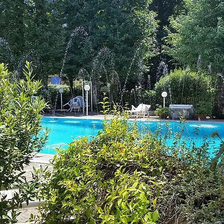 Mondial Park Hotell 4*